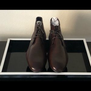 ASOS DESIGN Chukka Boots in Brown Leather